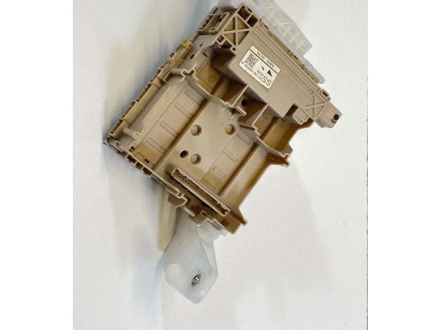 Pojistková skříňka 827300H030A, 827300H030 Toyota Aygo AB40 2020