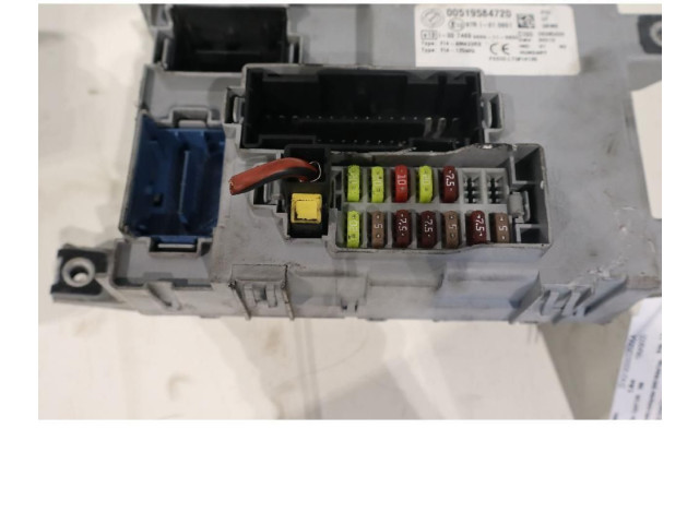   Pojistková skříňka 00519584720   Fiat Panda III 2011