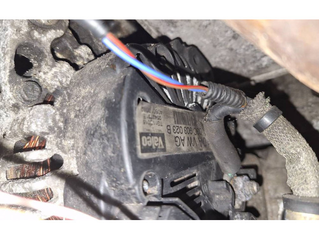 Генератор 03c903023b Volkswagen Golf Plus