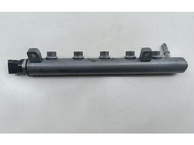 Vstřikovací lišta 175216420R, 15225000789199 Mercedes-Benz C W205