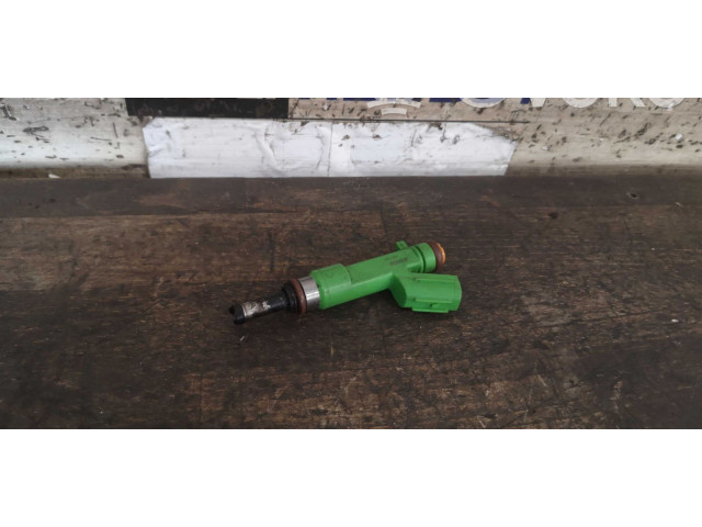 Vstřikovač KBTKP, 1571062RV0 Suzuki Swift K12C