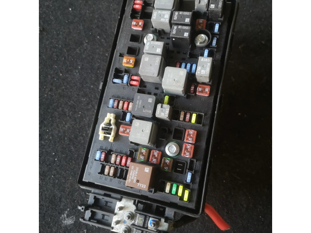 Pojistková skříňka Chevrolet Cruze 2013