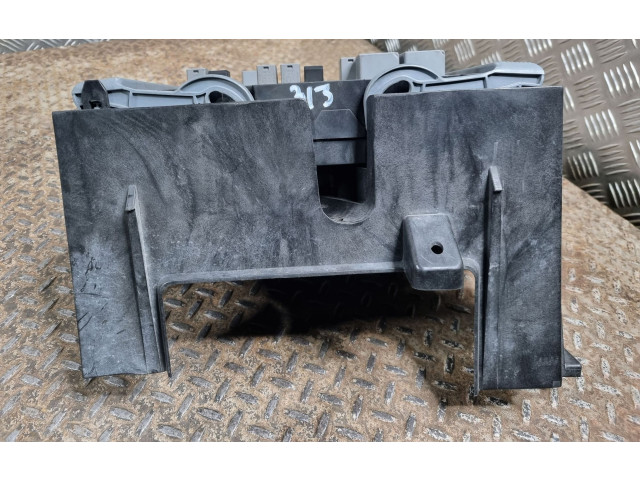 Pojistková skříňka 19210437, 15097981 Cadillac Escalade 2007