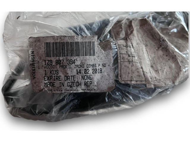 Блок комфорта 1Z9807394 Skoda Octavia Mk2 (1Z)