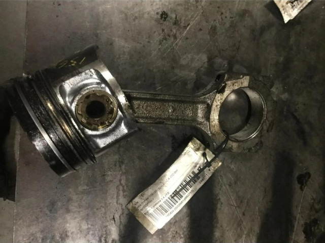 Píst Alfa Romeo 156