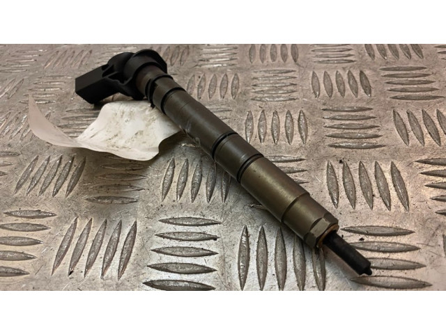 Vstřikovač 057130277AG Audi A5 8T 8F pro naftový motor 3.0