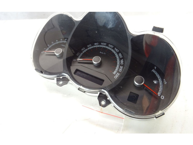 Přístrojová deska  KIA Venga 2015 94009-1P100  