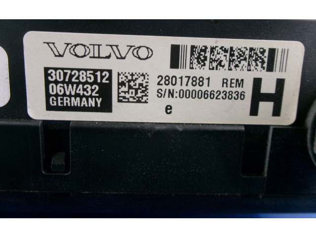 Блок предохранителей 30728512, 30728512 Volvo S60