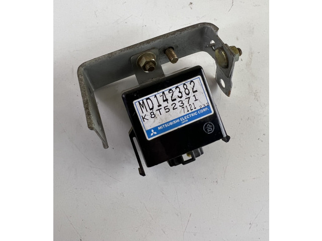 Блок управления MD142382, K8T52371 Mitsubishi Pajero