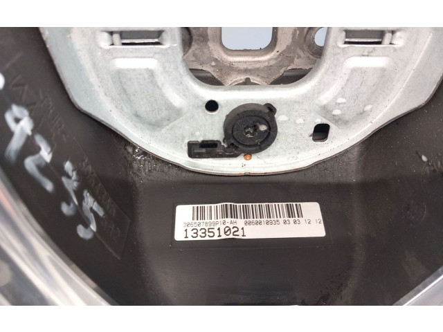 Руль Opel Meriva B 2010 - 2016 года 13351021