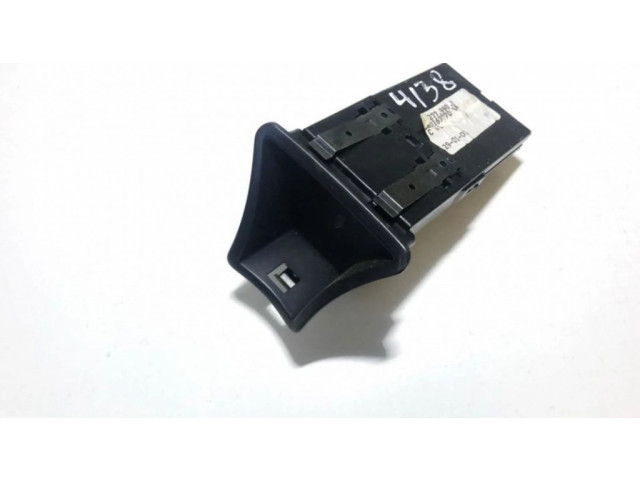 Дисплей 8222779902, 1560167770 Alfa Romeo 156