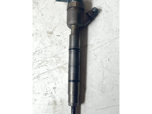 Vstřikovač 338002A900, 0445110320 Hyundai i30 pro naftový motor 1.6