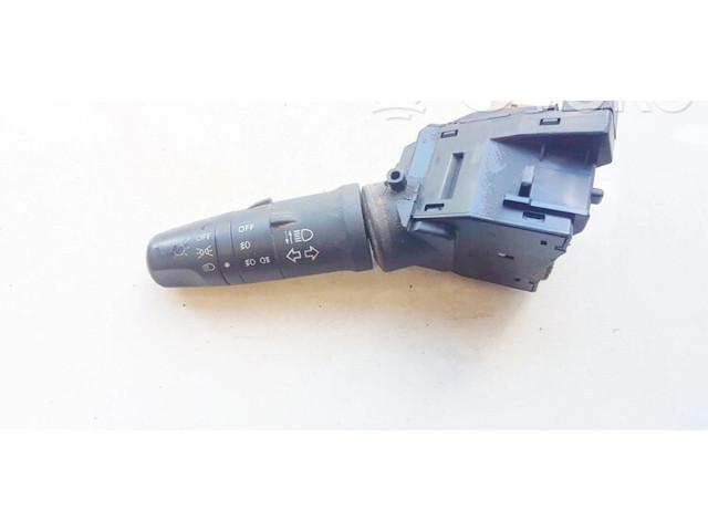 Ручка поворотов/ фонарей Nissan Almera N16 2000 - 2010 года 25540av600