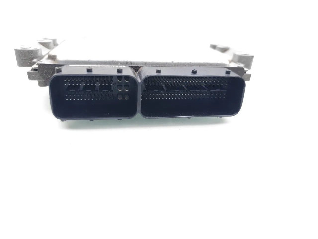 Рулевая рейка  Блок управления двигателя 6715400332, 28436870   SsangYong Korando  -  года