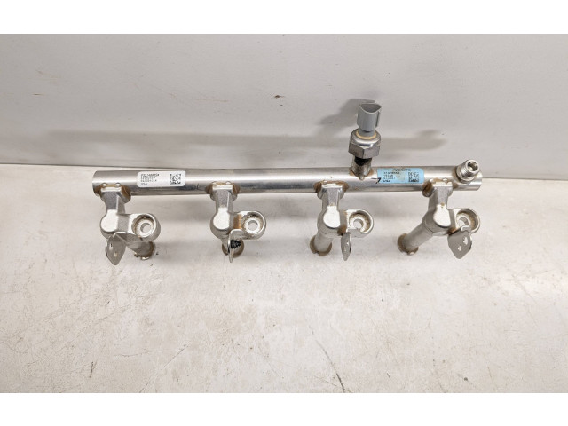 Vstřikovací lišta 31478555 Volvo V60 B4204T23