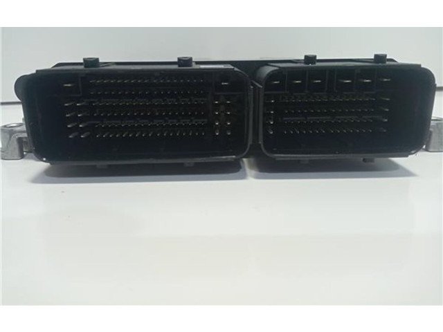 Блок управления двигателем Блок управления 9845780880   Opel Combo D