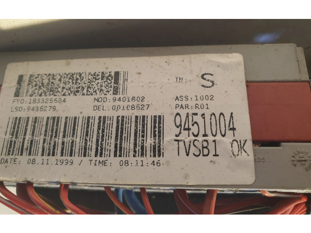 Блок предохранителей 9401802, 9451004   Volvo S80