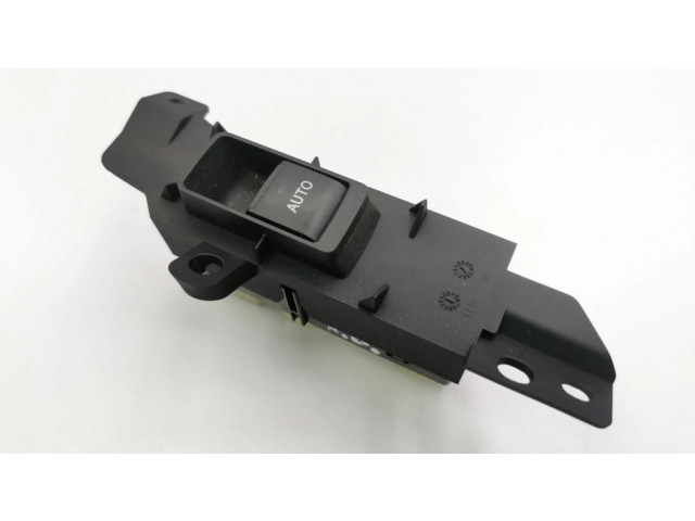 Включатель электрических окон