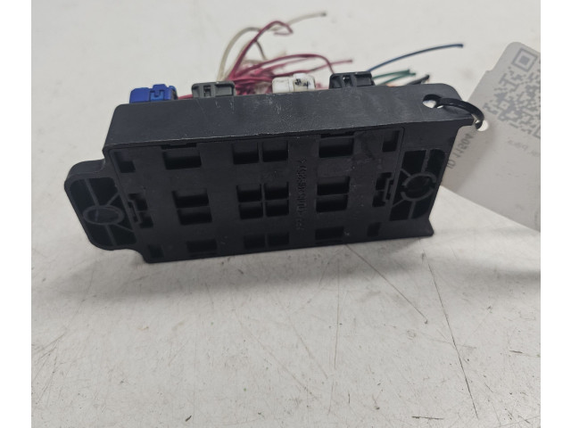 Блок предохранителей 913103E810 KIA Sorento