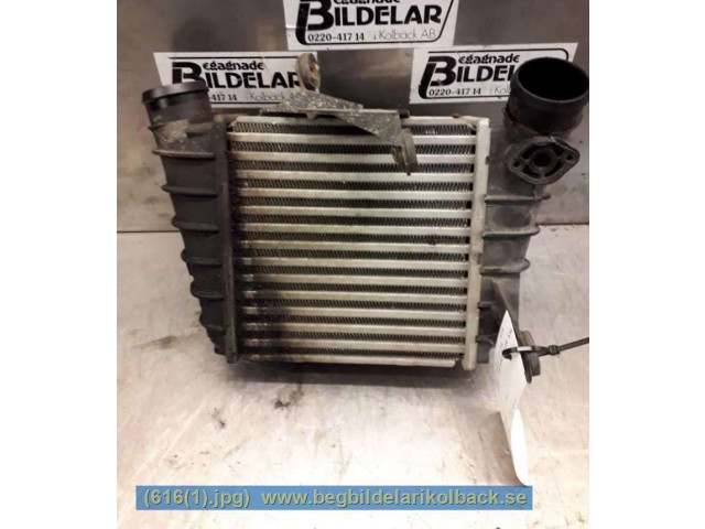 Радиатор интеркулера Skoda Fabia Mk2 (5J)