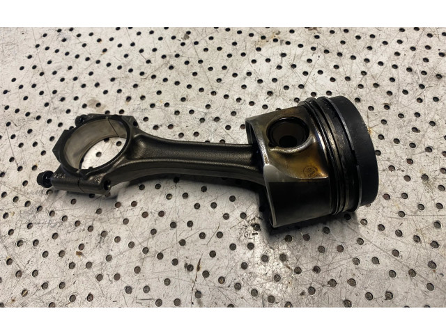 Píst    Volkswagen Caddy     