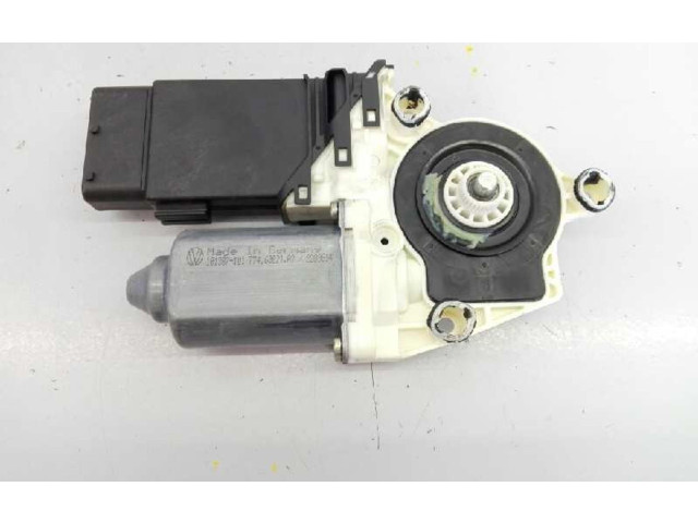 Передний двигатель механизма для подъема окон