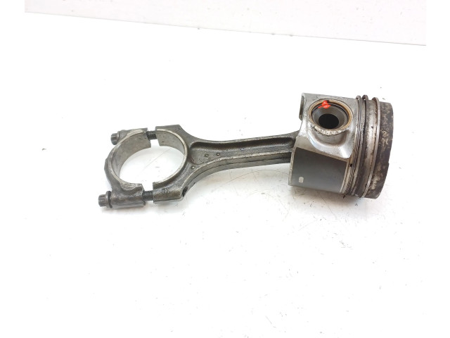 Píst Volvo S90, V90 D4204T14