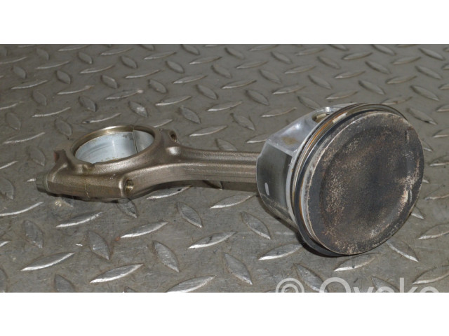 Поршень B 5254 T9 83L53 Volvo XC90 для бензинового двигателя 2.5