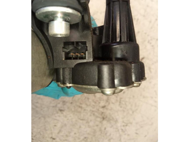 Моторчик заднего дворника 51848464, 199A3000    Fiat Idea