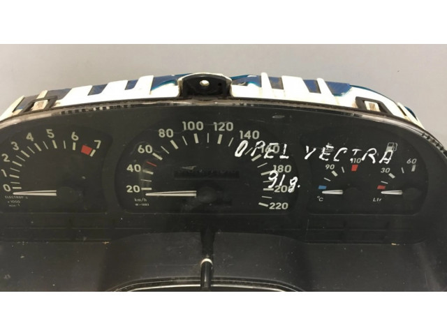 Přístrojová deska Opel Vectra A 1989 90386326