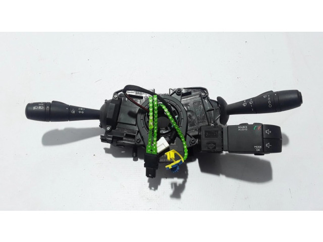 Jungiklių komplektas