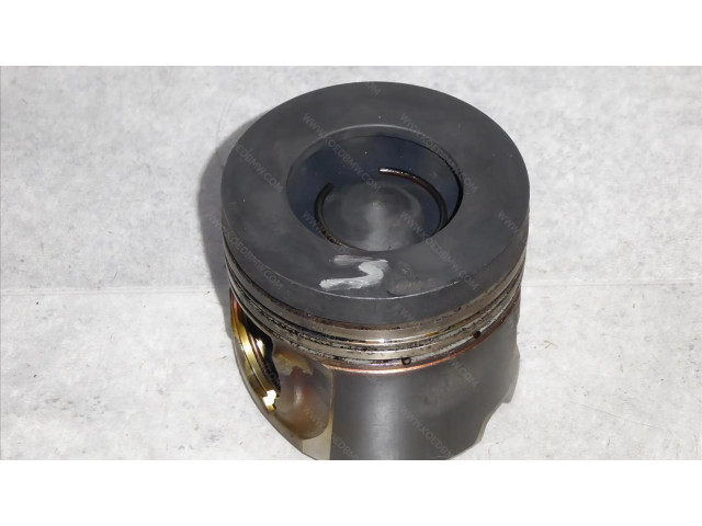 Píst 11257812585 BMW X5 F15 N57Z