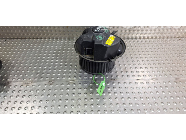 Вентилятор печки    1K1820015C, F983228M   Audi A3 S3 8P