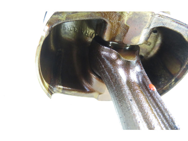  Поршень с шатуном BLR   Audi A3 S3 8P  