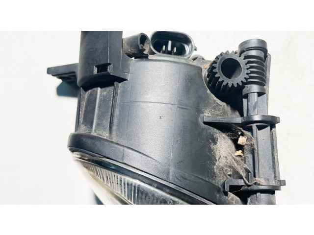 Передняя противотуманная фара