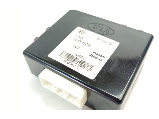 Блок управления 957003E100   KIA Sorento