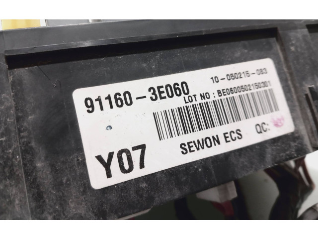 Блок предохранителей 911603E060, 10050215083   KIA Sorento    