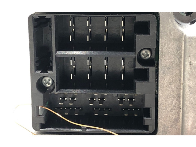 Поршень Радио/ проигрыватель CD/DVD / навигация 86120-0H010 Peugeot 107