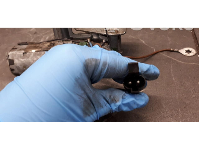 Моторчик заднего дворника     Opel Tigra A