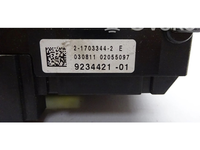 Блок предохранителей  02055097, 030811   BMW 7 F01 F02 F03 F04    