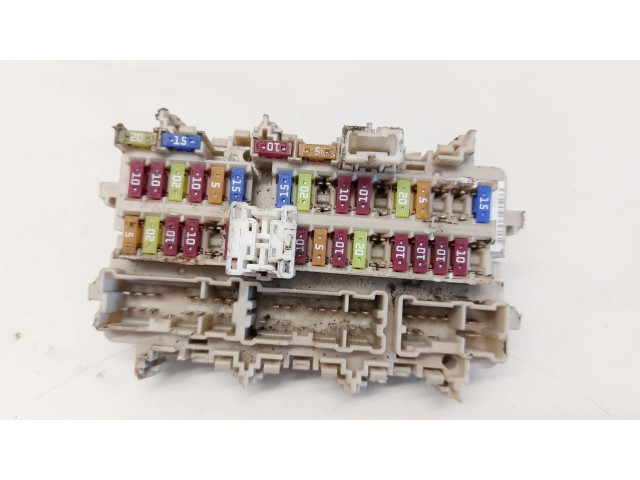 Блок предохранителей C309665XA0A   Mercedes-Benz W470    