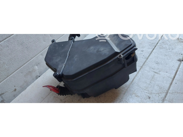 Pojistková skříňka Audi Q7 4L 2007