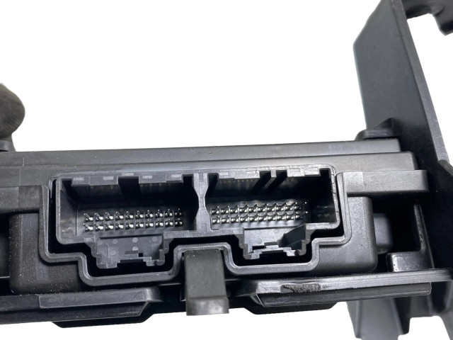 Блок управления 13518838, 84186601   Chevrolet Camaro