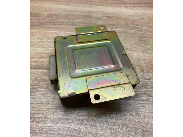 Блок комфорта MD089241, K8T76272 Mitsubishi Space Wagon