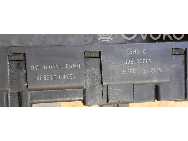 Блок предохранителей DW9314N030AB Jaguar XJ X351