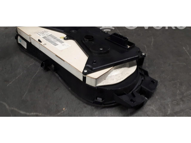 Панель приборов p8200377202 Dacia Logan I