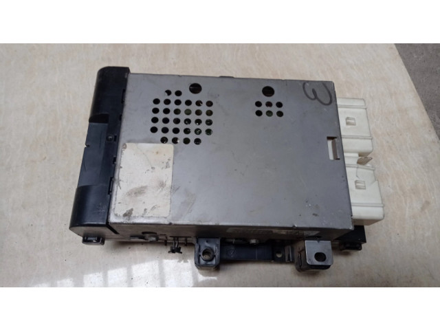 Pojistková skříňka P4686722, P4707693 Chrysler Voyager 2002