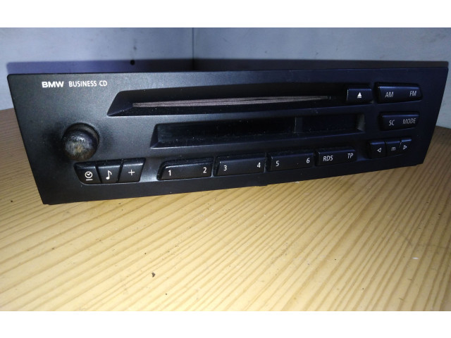 Радио/ проигрыватель CD/DVD / навигация