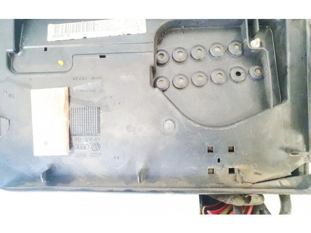 Блок предохранителей 6q0937550c Volkswagen Polo