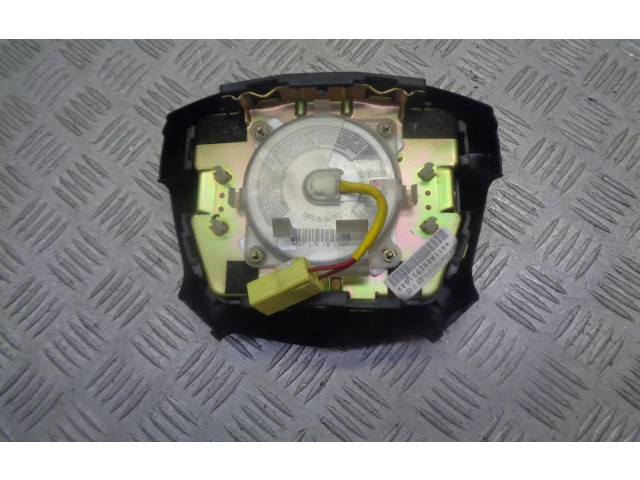 Подушка безопасности водителя    Mazda 323